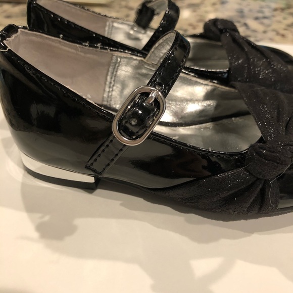 Baby Nina Patent Shoes Size 6 - Picture 6 of 7